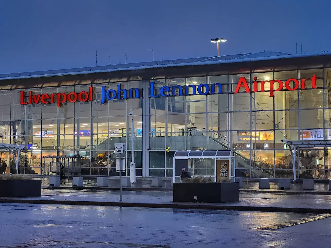  - Manchester Airport Taxi Transfer
